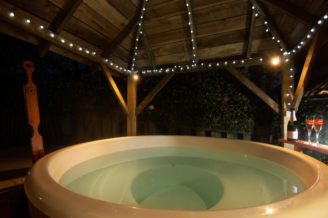 East Cottage * Wood Burning Hot Tub * Garden St Andrews Exteriér fotografie